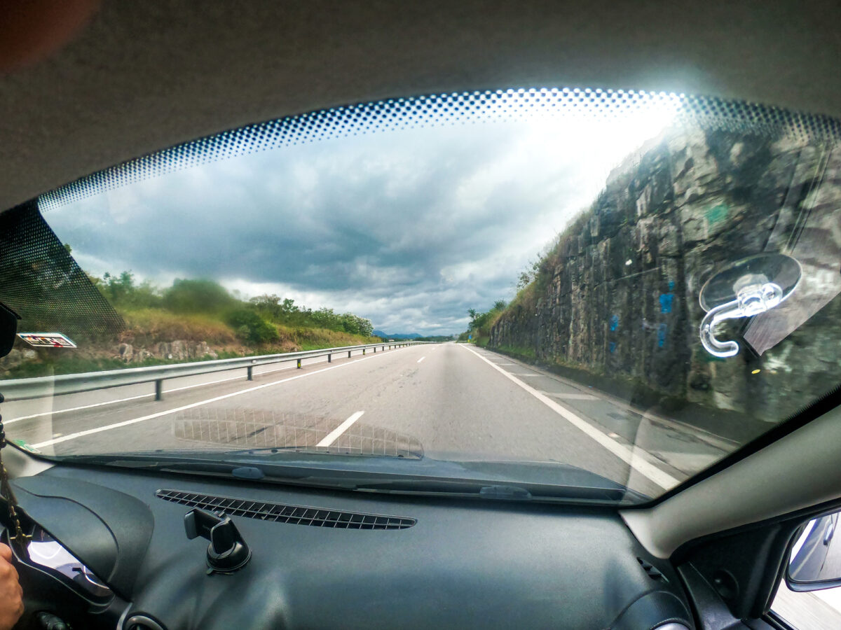 3 choses que vous ignorez sur la partie noire des pare-brises